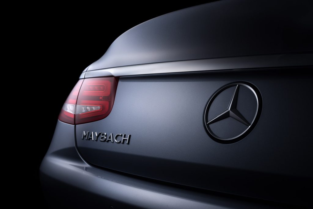 2017-Mercedes-Benz-Maybach-back-light